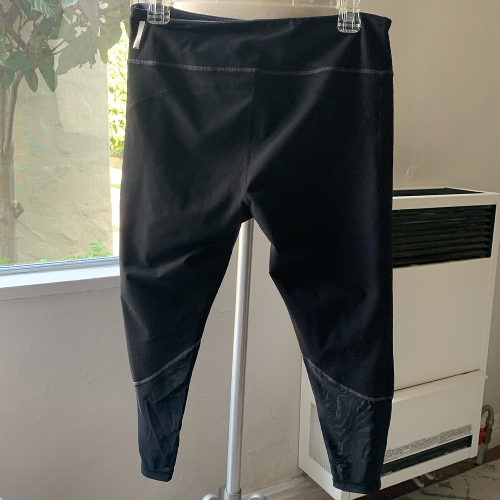 Zella leggings with mesh detail - Picture 4 of 8